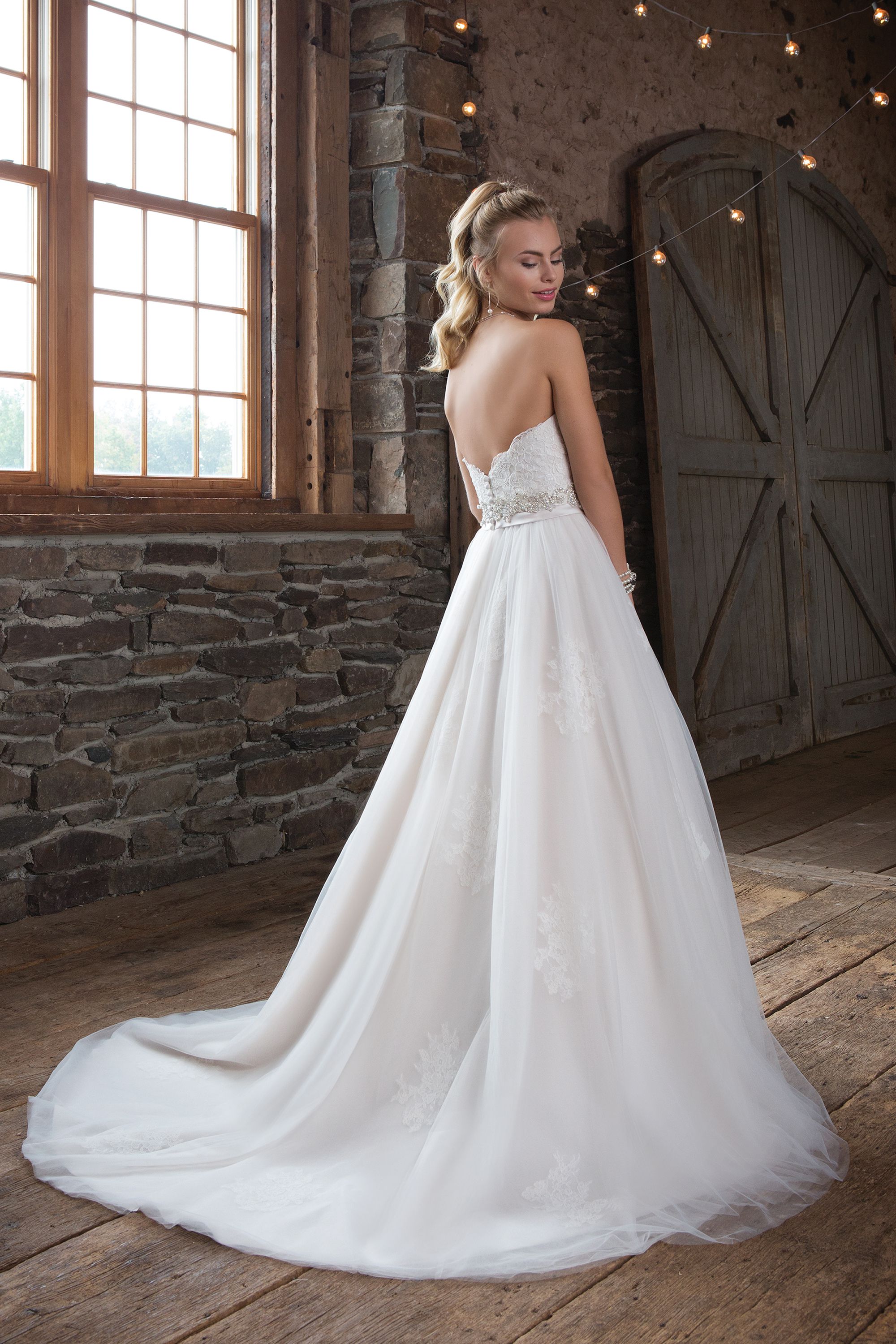 Gorgeous Sweetheart Ball Gown Appliques Tulle Puffy Layers Wedding Dresses