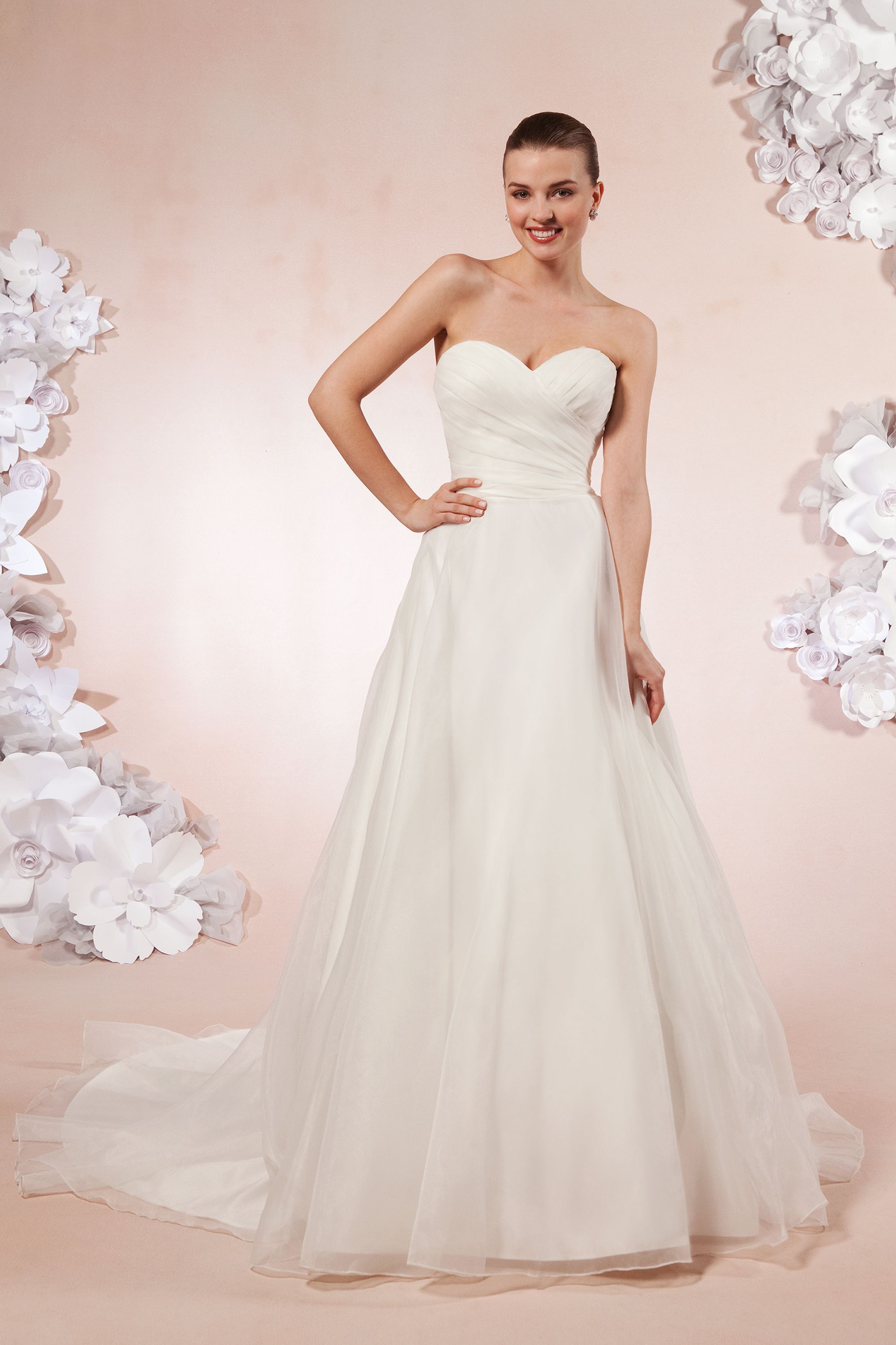 Sweetheart Neckline Lace-up Pleated Dress With Belt Ivory